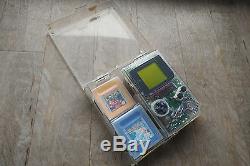 8 Gameboy handhelds (DMG, Pocket, Light, Colour, Advance, SPx2, Micro) + games