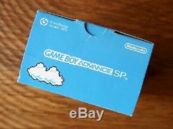 Nintendo Gameboy Advance SP Famicom Color Edition (Japan exclusive!) console gba