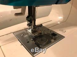 Singer IZEK Nintendo Sewing Machine Complete withGameboy Color & Cartridge WORKS
