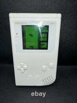 Console Gameboy DMG originale modifiée avec écran IPS changeant de couleur et nouveau haut-parleur