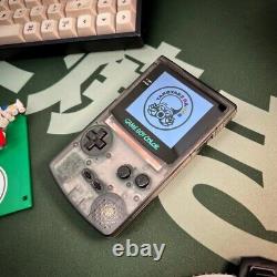 Console Nintendo Game Boy Color avec écran rétroéclairé clair en noir.