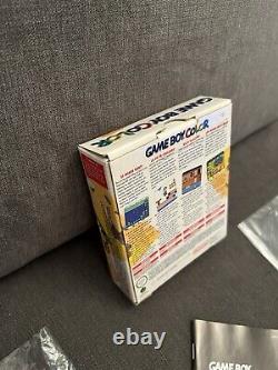 Console Nintendo Gameboy Color Jaune Pissenlit en Boîte ! Rare État Très Bon ! Étiquettes Intactes