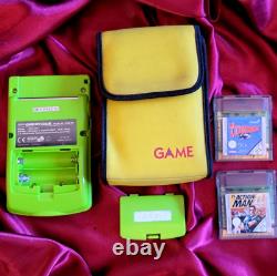 Console Nintendo Gameboy Color vert citron avec étui de jeu d'origine et lot de jeux