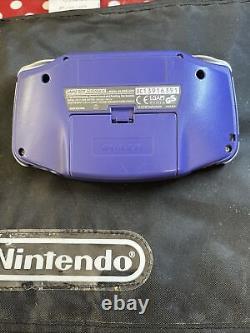 Console de poche violette Nintendo Game Boy Advance avec boîte et manuels, fonctionne