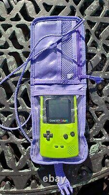 Gameboy Color de Nintendo (vert citron) avec sac de transport rétro Pokemon