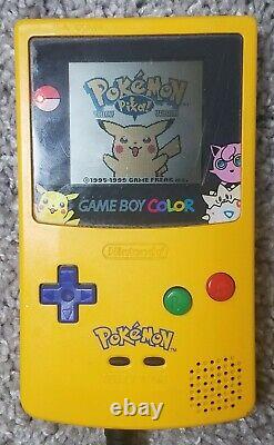 Gameboy Couleur Pokemon Pikachu Edition Avec Boîtier, Chargeur, Et 3 Jeux Tested