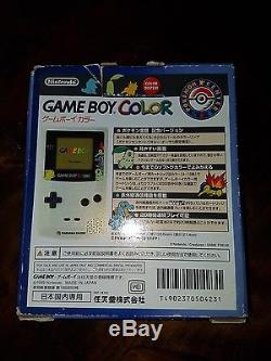 Nintendo Game Boy Color Pokémon Centre Gold & Silver