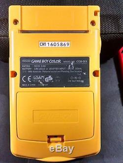 Nintendo Game Boy Color (yellow) Bundle W Usb Light, Case Et Six Pokémon Games