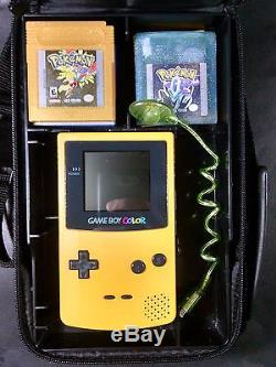 Nintendo Game Boy Color (yellow) Bundle W Usb Light, Case Et Six Pokémon Games