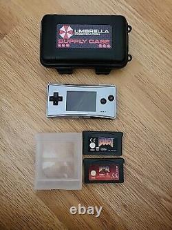 Nintendo Game Boy micro Argent Avec Doom 1 Et Doom 2