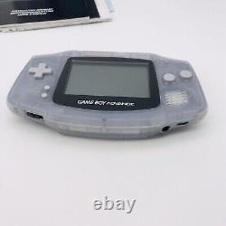 Nintendo Gameboy Advance. Écran couleur large 32 bits. Glacier Clear. Boîte.