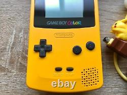 Nintendo Gameboy Color Console Jaune Avec Jeu De Pokémon, Sac, Câble Et Imprimante