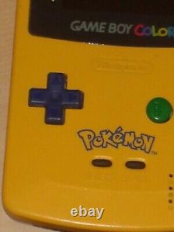 Nintendo Gameboy Couleur Pokemon Pikachu Éd. Limitée et étui Pokemon même jour post 2