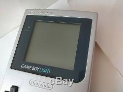 Nintendo Gameboy Lumière Console Couleur Argent Mgb-101 Et Set De Jeu / Testé-c0407
