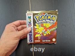 Nintendo Gameboy Version Or Pokemon Or Boîte PAL Complète En Bon État