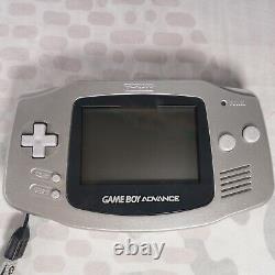 Système de jeu portable Nintendo Game Boy Advance Platinum en boîte avec manuel testé