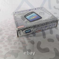 Système de jeu portable Nintendo Game Boy Advance Platinum en boîte avec manuel testé